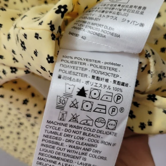 LEVI'S SOPHIA PUFF SLEEVE TOP NWT XL - Picture 10 of 10